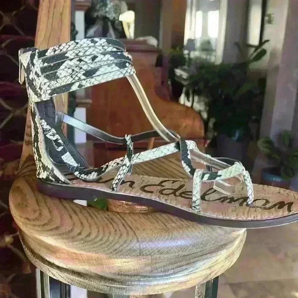Sam Edelman Glenda gladiator snake embossed sandals. Good condition. Size 9.5. - Picture 2 of 14